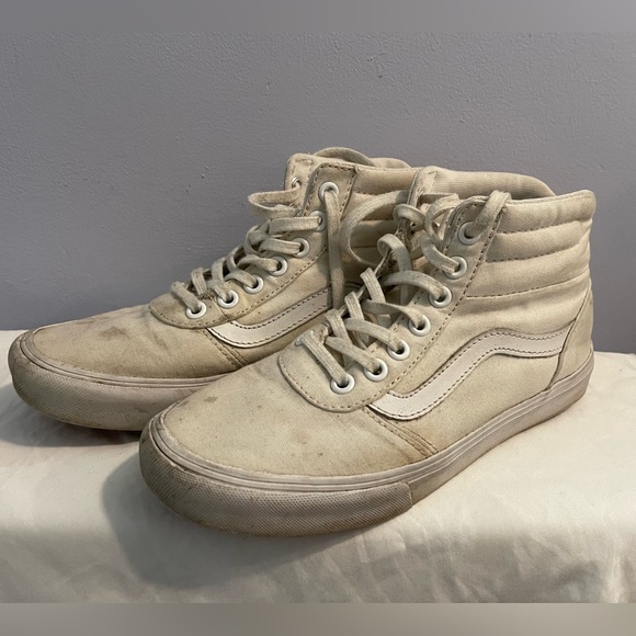 Sk8-Hi White Vans Women’s 6 - Picture 2 of 9